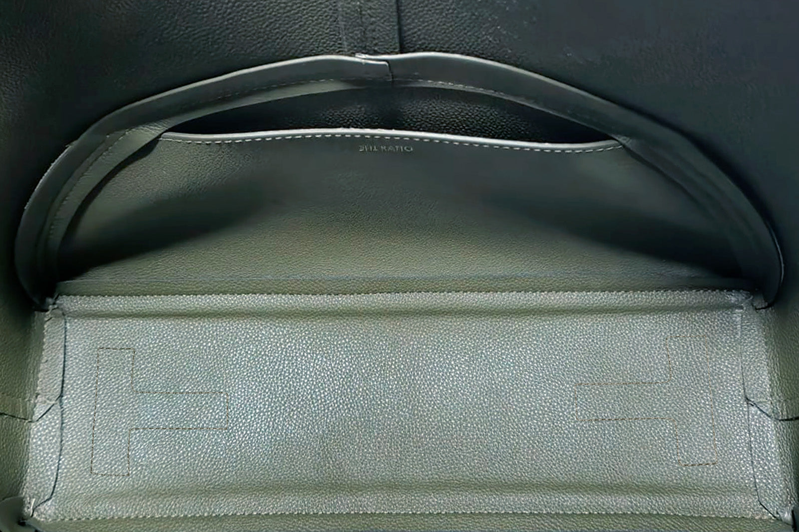 Pebble Leather Olive Green - ABUNDANCE