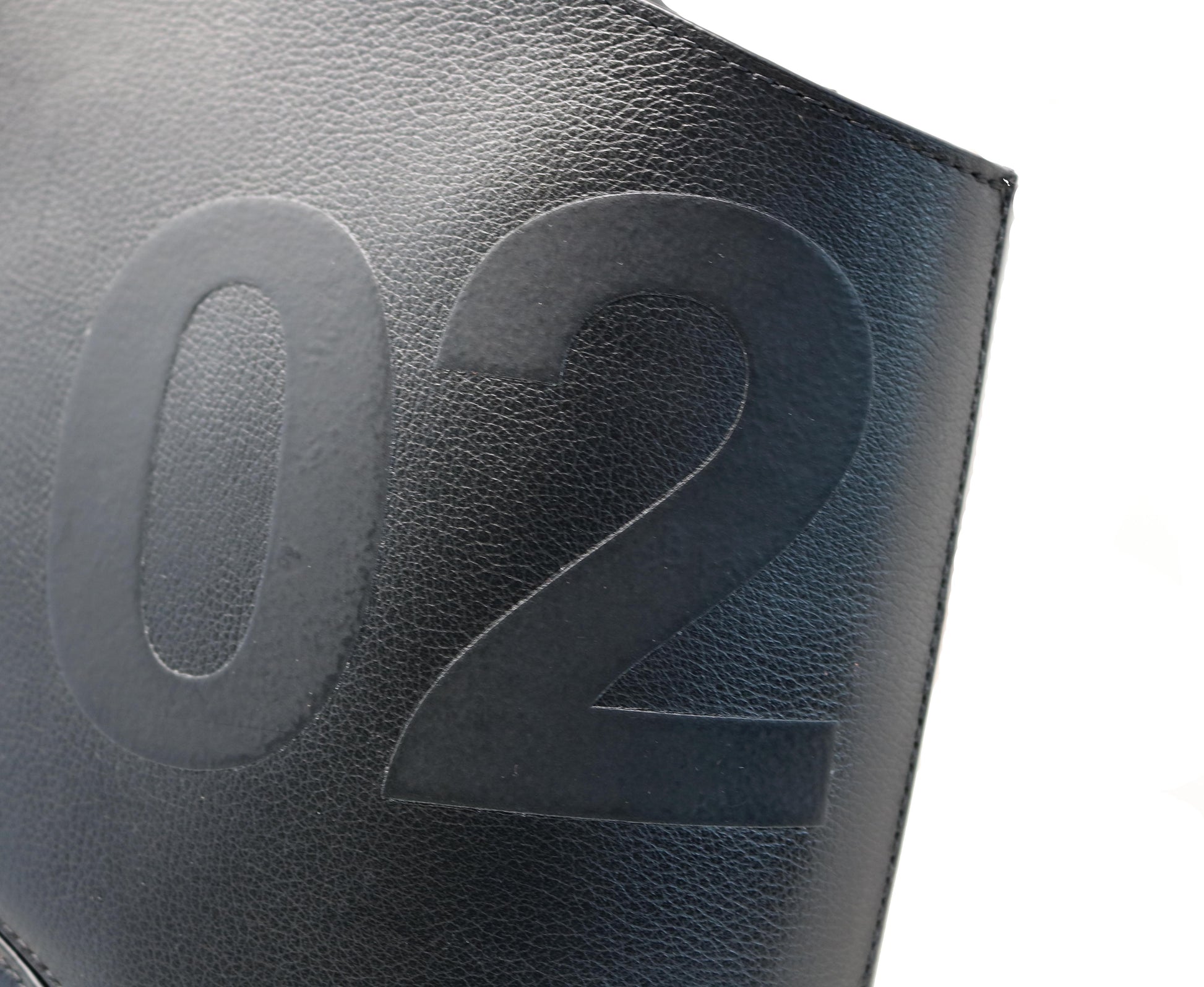 Pebble Leather Black - ABUNDANCE